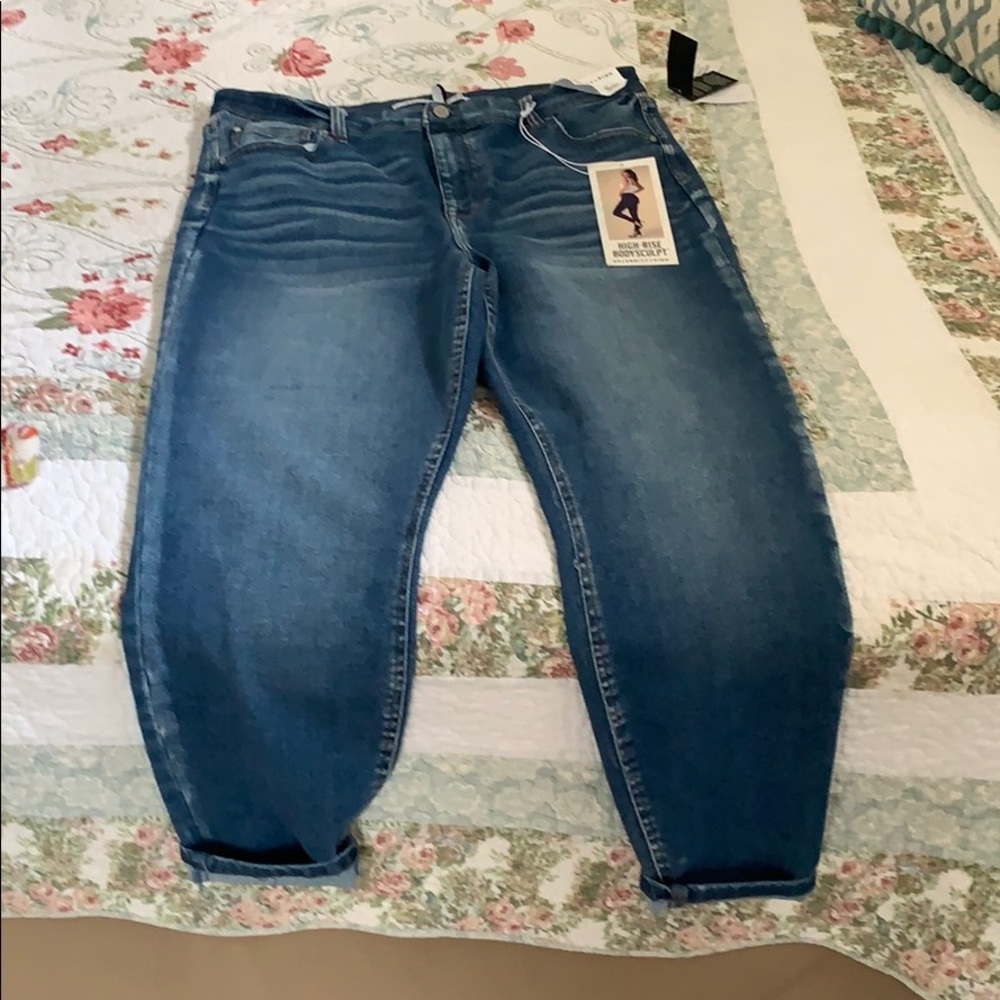Juniors jeans